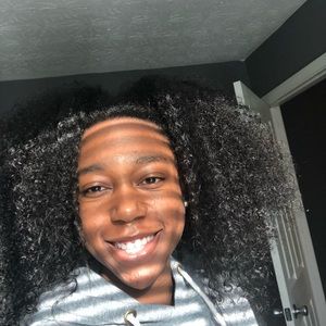 Meet your Posher, Destiny